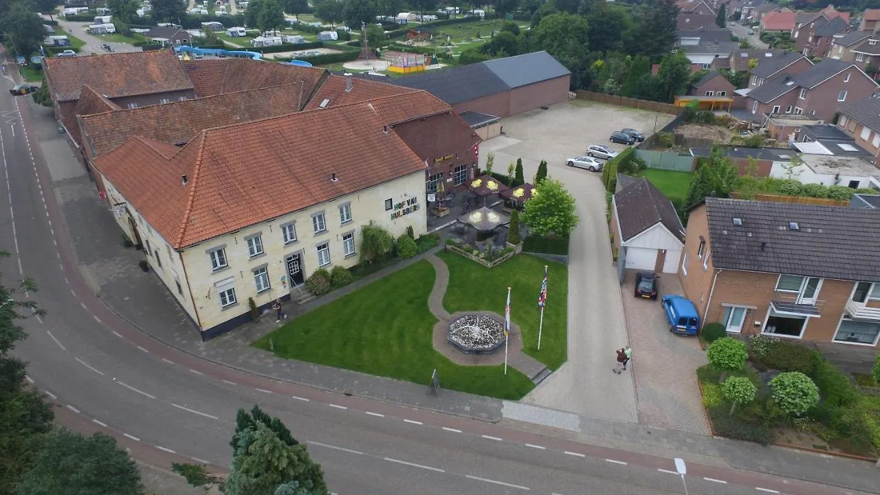 Carre Hotel Zuid-Limburg Hulsberg 3*,